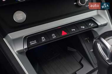 Внедорожник / Кроссовер Audi Q3 2019 в Тернополе