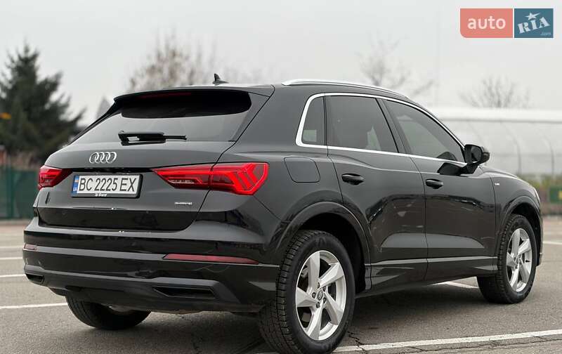 Внедорожник / Кроссовер Audi Q3 2019 в Львове
