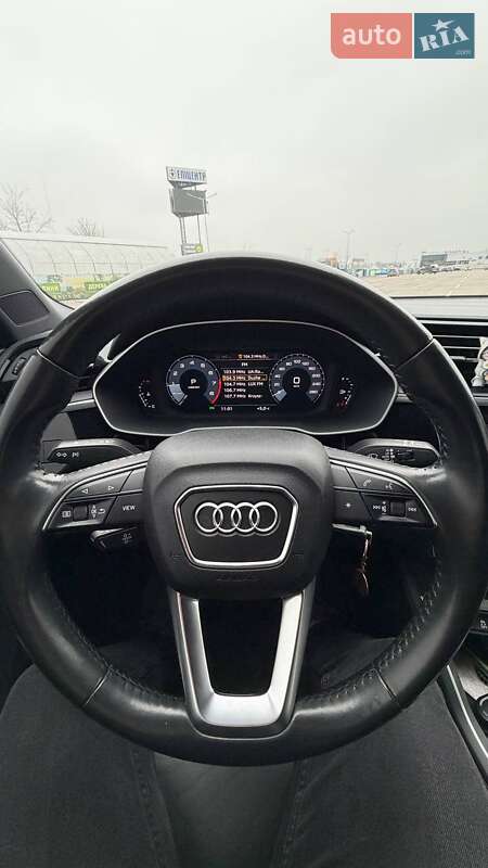 Внедорожник / Кроссовер Audi Q3 2019 в Львове