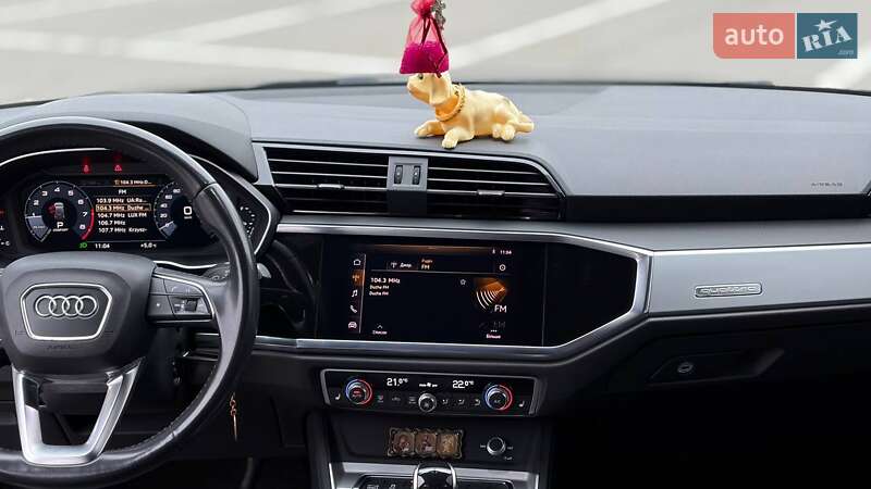 Внедорожник / Кроссовер Audi Q3 2019 в Львове