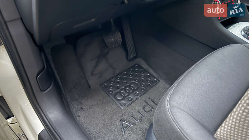 Внедорожник / Кроссовер Audi Q3 2013 в Киеве