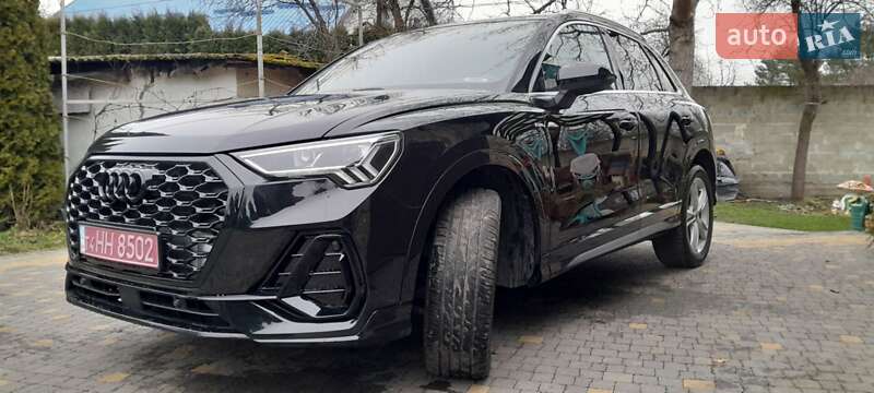 Внедорожник / Кроссовер Audi Q3 2020 в Стрые