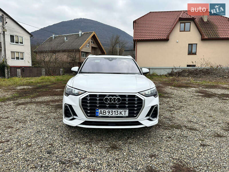 Внедорожник / Кроссовер Audi Q3 2019 в Тячеве фото 2 Внедорожник / Кроссовер Audi Q3 2019 в Тячеве