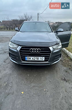 Внедорожник / Кроссовер Audi Q3 2017 в Остроге