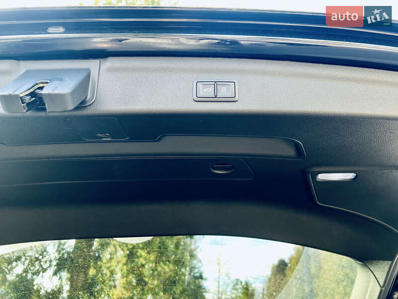 Внедорожник / Кроссовер Audi Q3 2019 в Львове фото 24 Внедорожник / Кроссовер Audi Q3 2019 в Львове