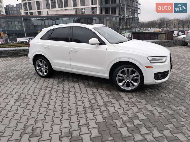 Внедорожник / Кроссовер Audi Q3 2014 в Львове