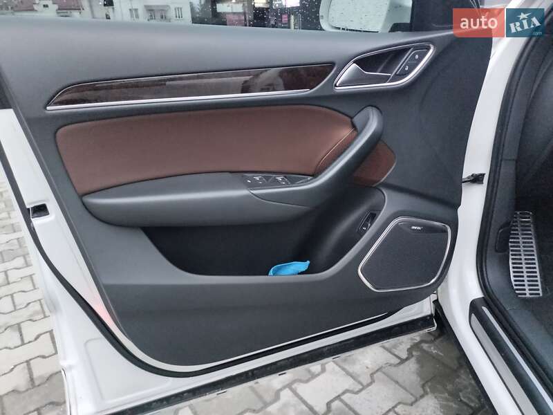 Внедорожник / Кроссовер Audi Q3 2014 в Львове