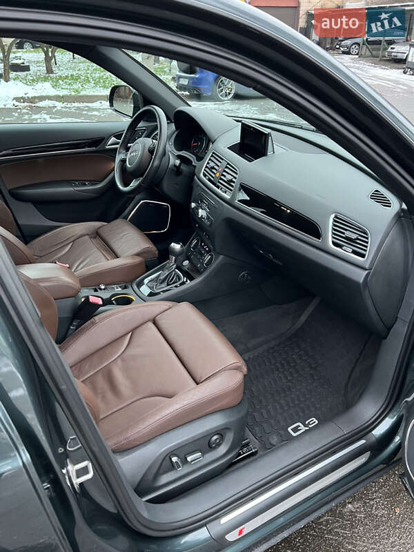 Внедорожник / Кроссовер Audi Q3 2018 в Киеве