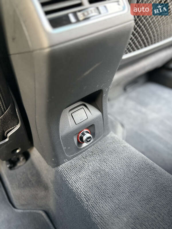 Внедорожник / Кроссовер Audi Q3 2018 в Ивано-Франковске фото 39 Внедорожник / Кроссовер Audi Q3 2018 в Ивано-Франковске