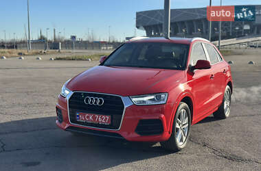 Внедорожник / Кроссовер Audi Q3 2017 в Львове