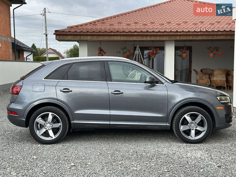 Внедорожник / Кроссовер Audi Q3 2014 в Ужгороде