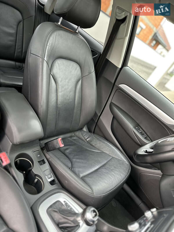 Внедорожник / Кроссовер Audi Q3 2014 в Ужгороде