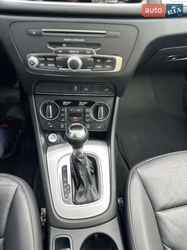 Внедорожник / Кроссовер Audi Q3 2016 в Тернополе