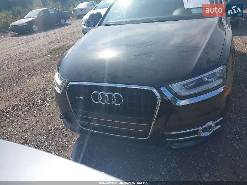 Внедорожник / Кроссовер Audi Q3 2015 в Одессе