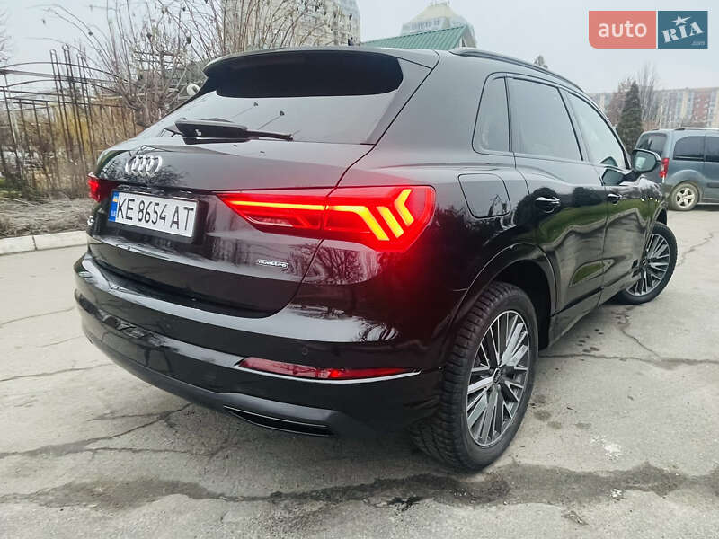 Внедорожник / Кроссовер Audi Q3 2022 в Днепре