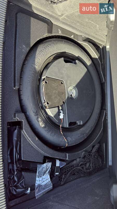 Позашляховик / Кросовер Audi Q3 2018 в Києві фото 33 Позашляховик / Кросовер Audi Q3 2018 в Києві