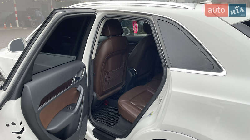 Внедорожник / Кроссовер Audi Q3 2015 в Харькове