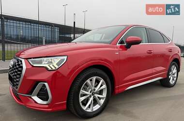 Внедорожник / Кроссовер Audi Q3 2021 в Киеве