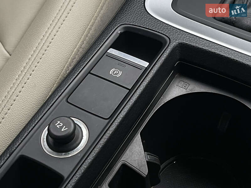 Внедорожник / Кроссовер Audi Q3 2019 в Киеве