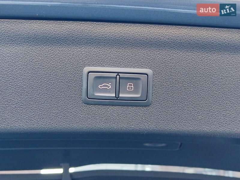 Внедорожник / Кроссовер Audi Q3 2014 в Бердичеве