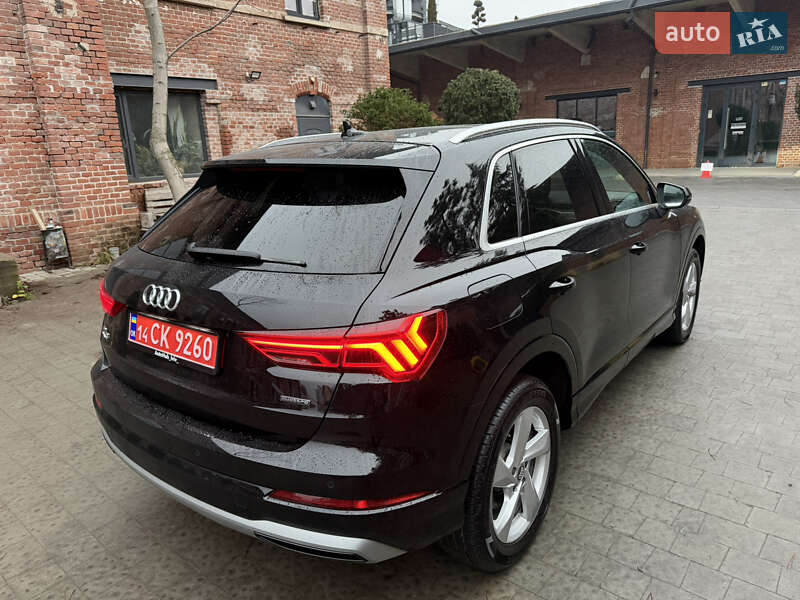Внедорожник / Кроссовер Audi Q3 2019 в Львове