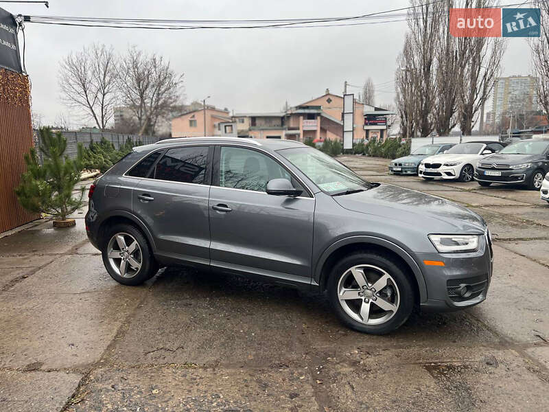 Внедорожник / Кроссовер Audi Q3 2015 в Харькове