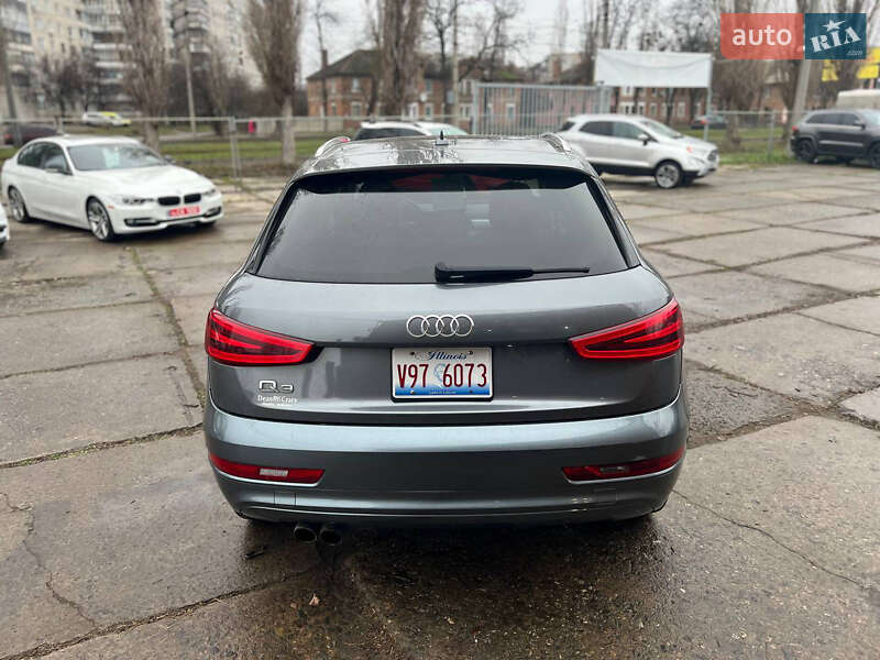 Внедорожник / Кроссовер Audi Q3 2015 в Харькове