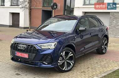 Внедорожник / Кроссовер Audi Q3 2023 в Киеве