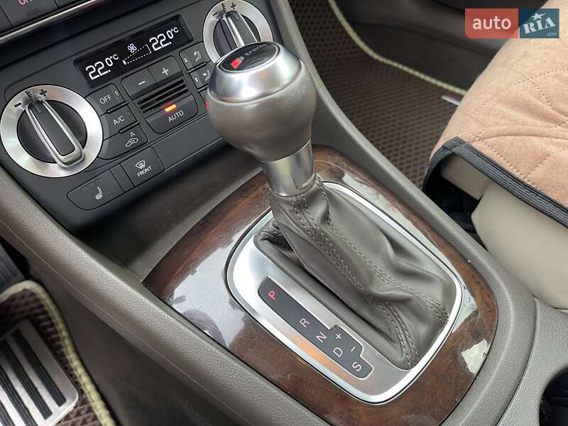 Позашляховик / Кросовер Audi Q3 2013 в Миколаєві