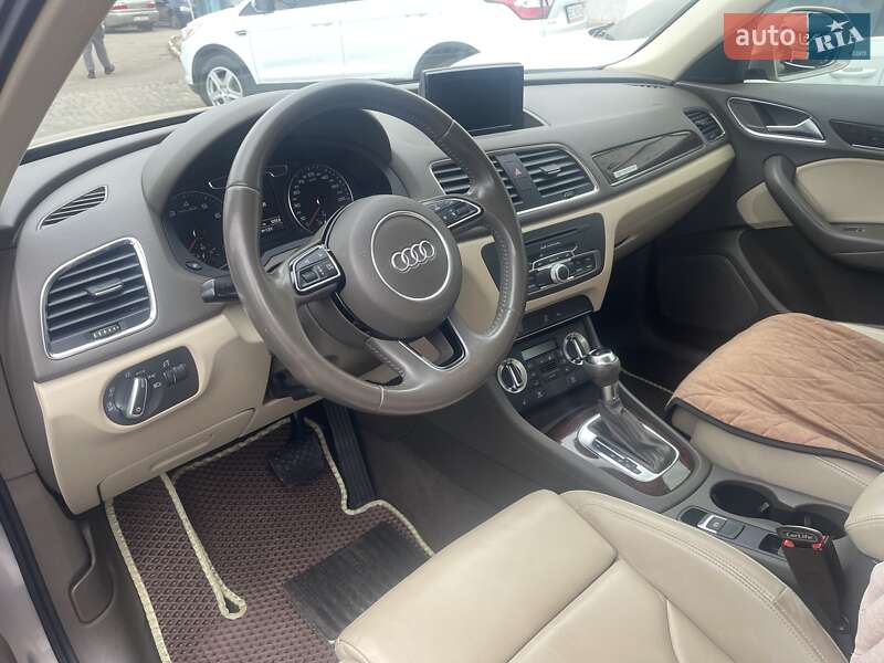 Позашляховик / Кросовер Audi Q3 2013 в Миколаєві