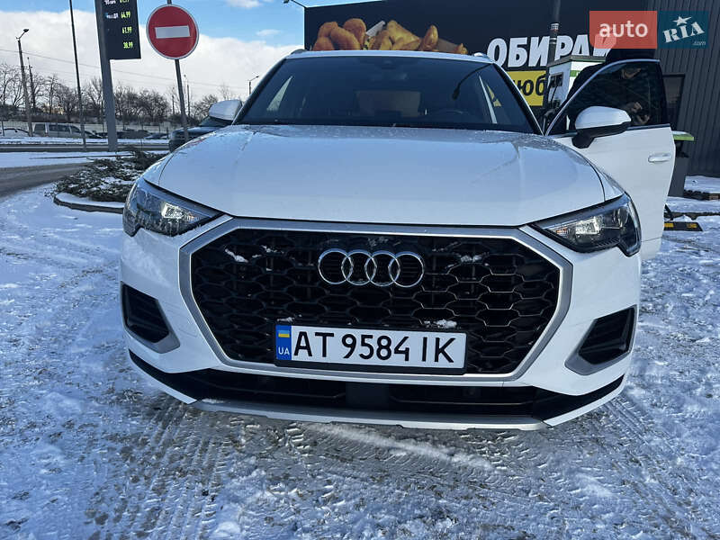 Позашляховик / Кросовер Audi Q3 2019 в Івано-Франківську фото 2 Позашляховик / Кросовер Audi Q3 2019 в Івано-Франківську