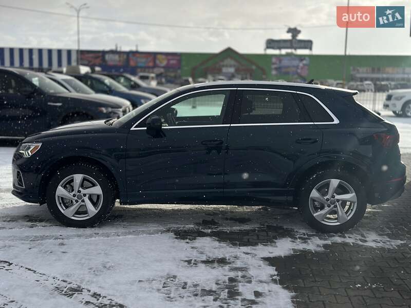 Внедорожник / Кроссовер Audi Q3 2019 в Черновцах