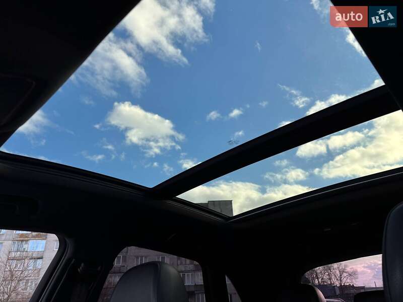 Позашляховик / Кросовер Audi Q3 2016 в Стрию