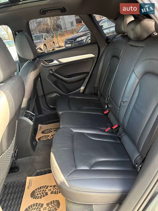 Позашляховик / Кросовер Audi Q3 2016 в Стрию