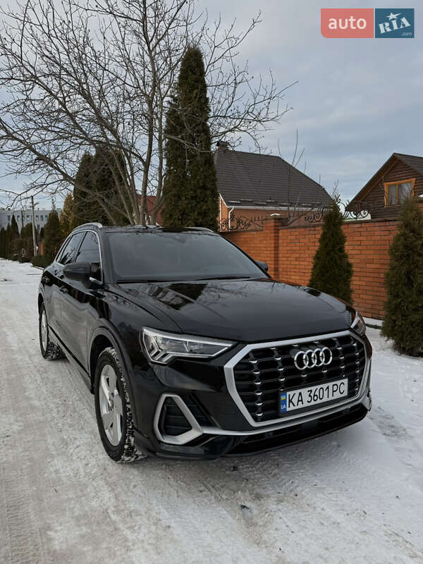 Внедорожник / Кроссовер Audi Q3 2021 в Виннице