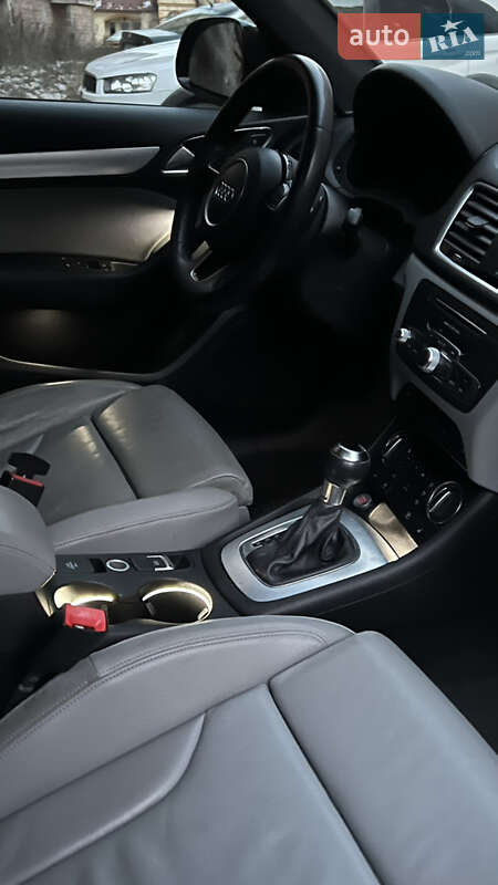 Внедорожник / Кроссовер Audi Q3 2017 в Черновцах