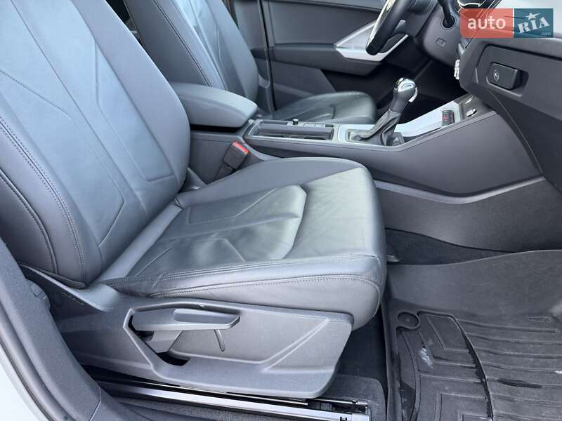 Позашляховик / Кросовер Audi Q3 2020 в Києві