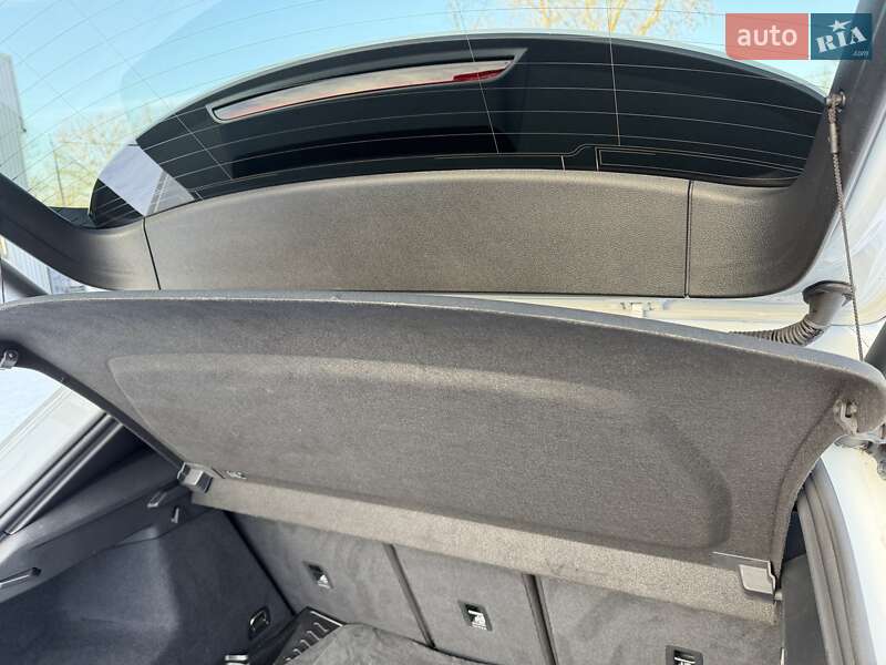 Позашляховик / Кросовер Audi Q3 2020 в Києві