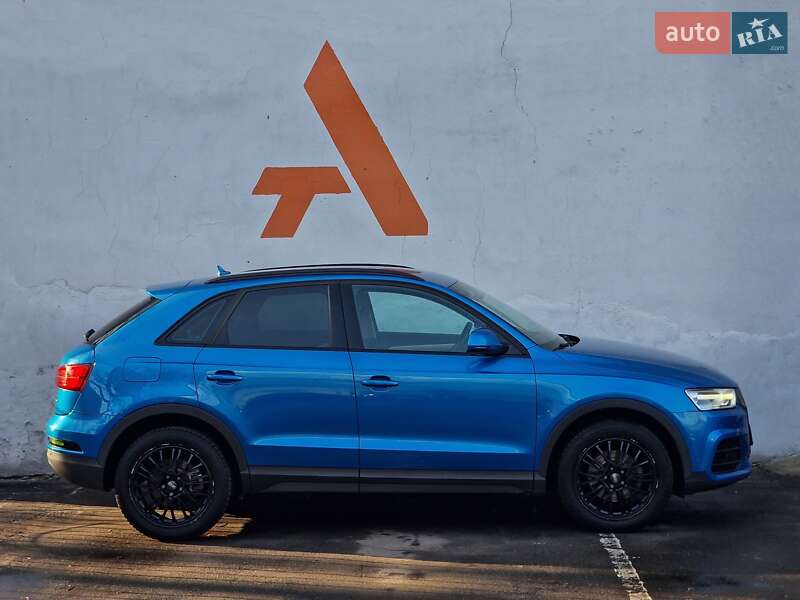 Внедорожник / Кроссовер Audi Q3 2017 в Одессе