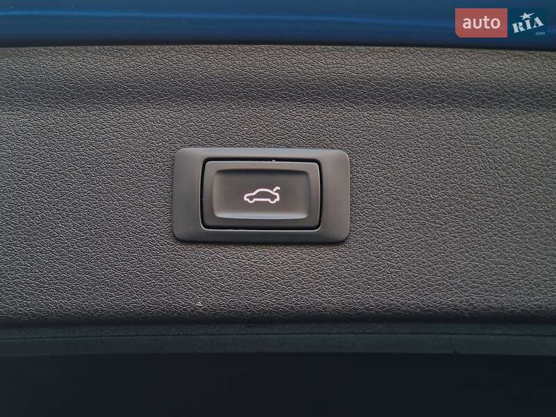 Внедорожник / Кроссовер Audi Q3 2017 в Одессе