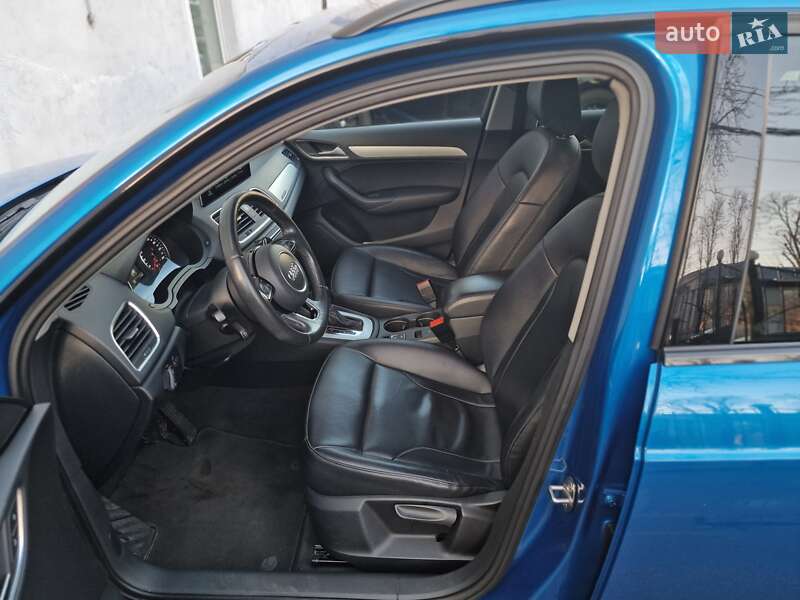 Внедорожник / Кроссовер Audi Q3 2017 в Одессе