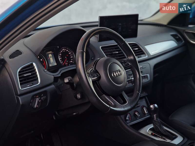Внедорожник / Кроссовер Audi Q3 2017 в Одессе
