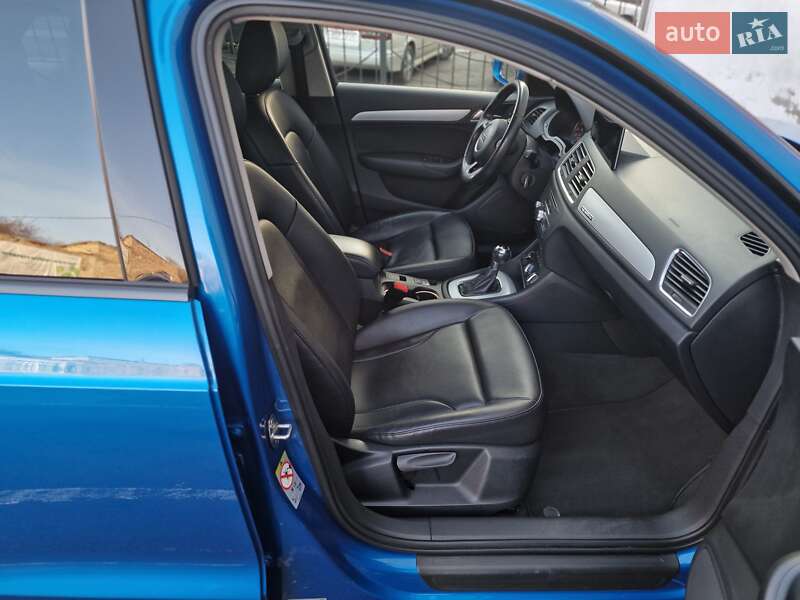 Внедорожник / Кроссовер Audi Q3 2017 в Одессе