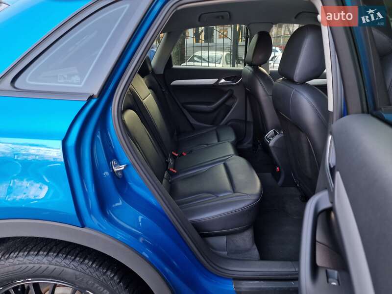 Внедорожник / Кроссовер Audi Q3 2017 в Одессе