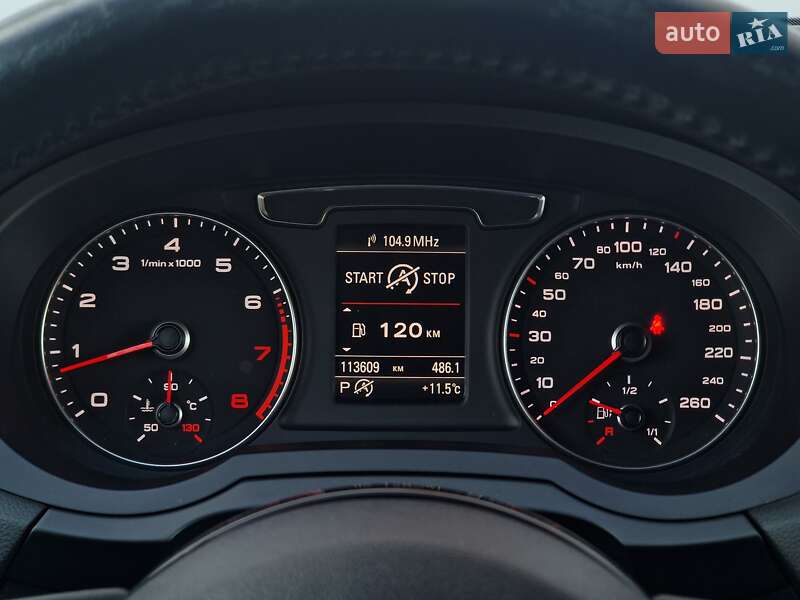 Внедорожник / Кроссовер Audi Q3 2017 в Одессе