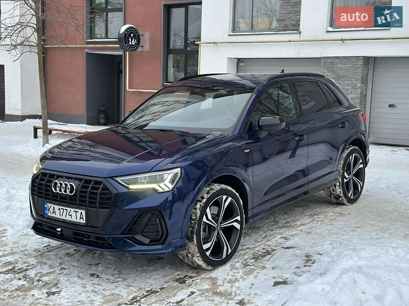 Внедорожник / Кроссовер Audi Q3 2023 в Киеве