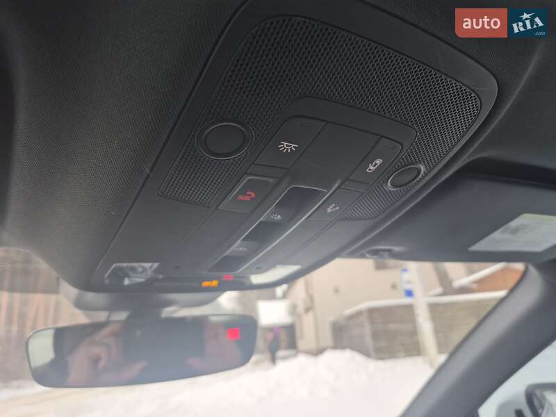 Внедорожник / Кроссовер Audi Q3 2021 в Житомире