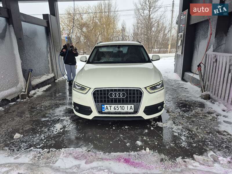 Внедорожник / Кроссовер Audi Q3 2012 в Киеве