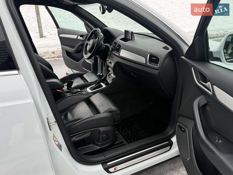 Внедорожник / Кроссовер Audi Q3 2012 в Киеве