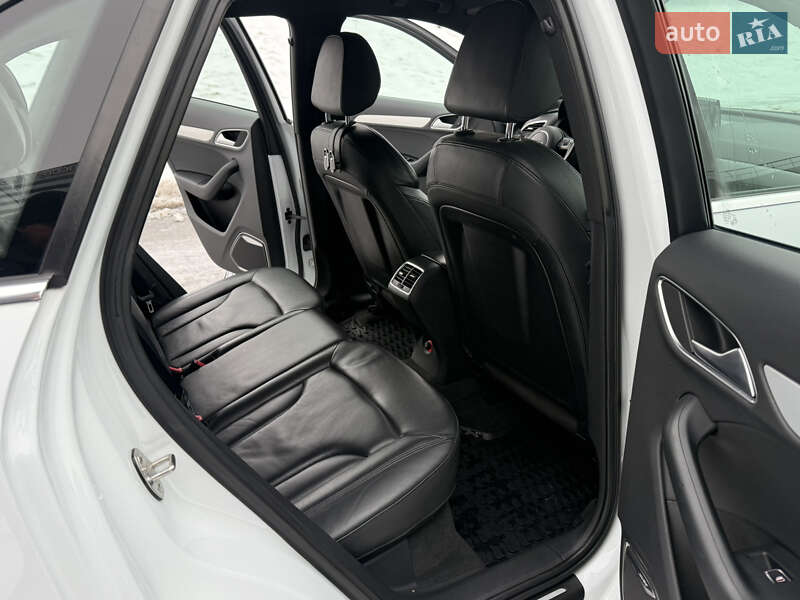 Внедорожник / Кроссовер Audi Q3 2012 в Киеве